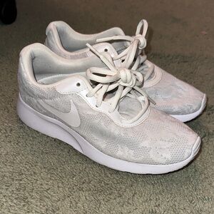 Nike Women's Lace White Sneakers